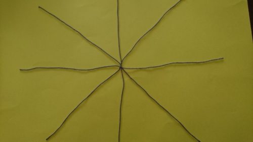 ハロウィンのクモの巣 折り紙や毛糸での作り方をご紹介 フリーブログ